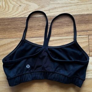 Lululemon Sports Bra Flow Y Back Mesh size 6